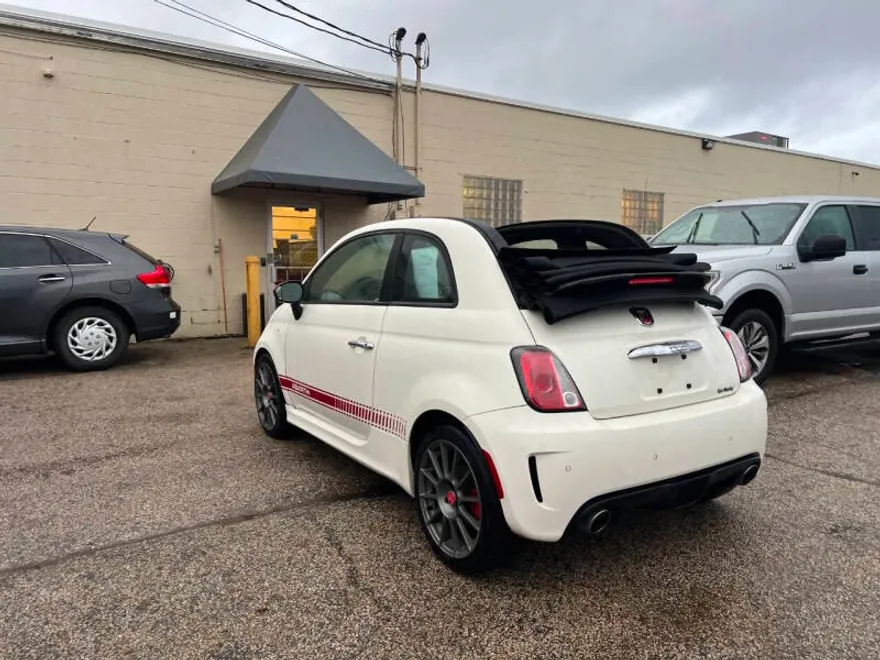 2013 Fiat 500 Abarth photo 1