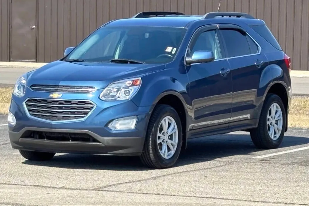 2016 Chevrolet Equinox LT photo 1