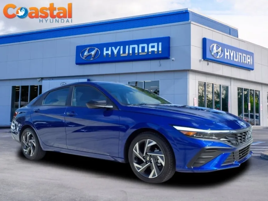 2025 Hyundai Elantra SEL Sport photo 1