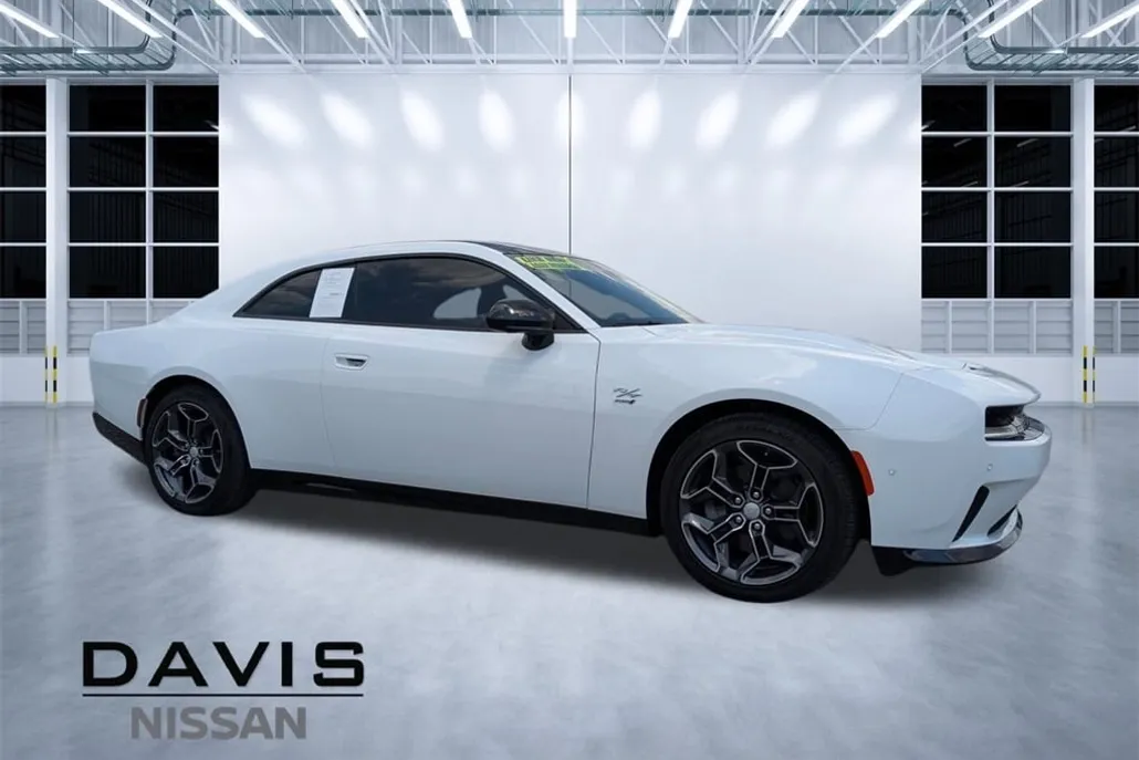 2024 Dodge Charger Daytona R/T photo 1