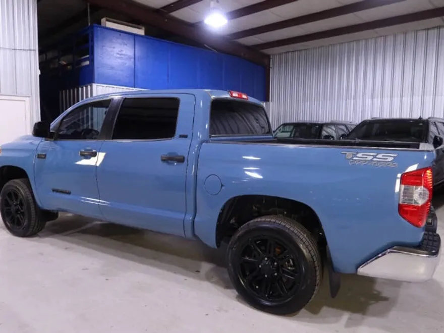 2019 Toyota Tundra SR5 Grade photo 1