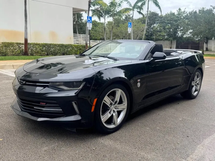 2018 Chevrolet Camaro LS photo 1