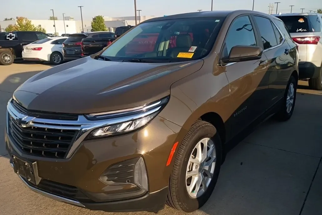 2023 Chevrolet Equinox photo 1