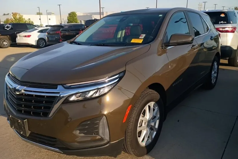 2023 Chevrolet Equinox photo 1