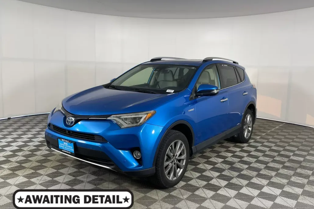 2016 Toyota RAV4 Hybrid Limited photo 1