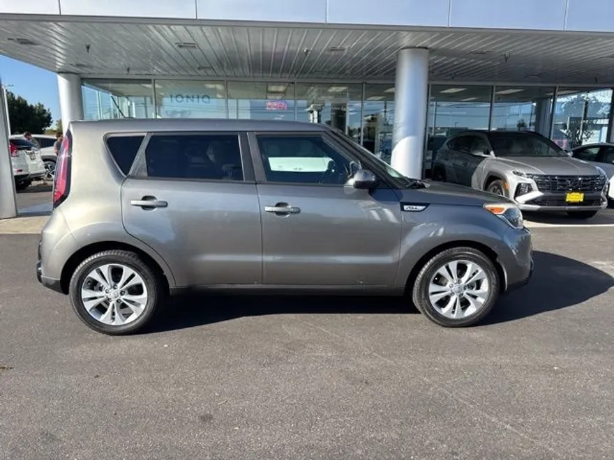 2016 Kia Soul Plus photo 1