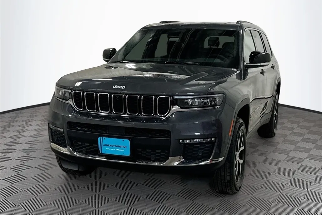 2025 Jeep Grand Cherokee Limited photo 1