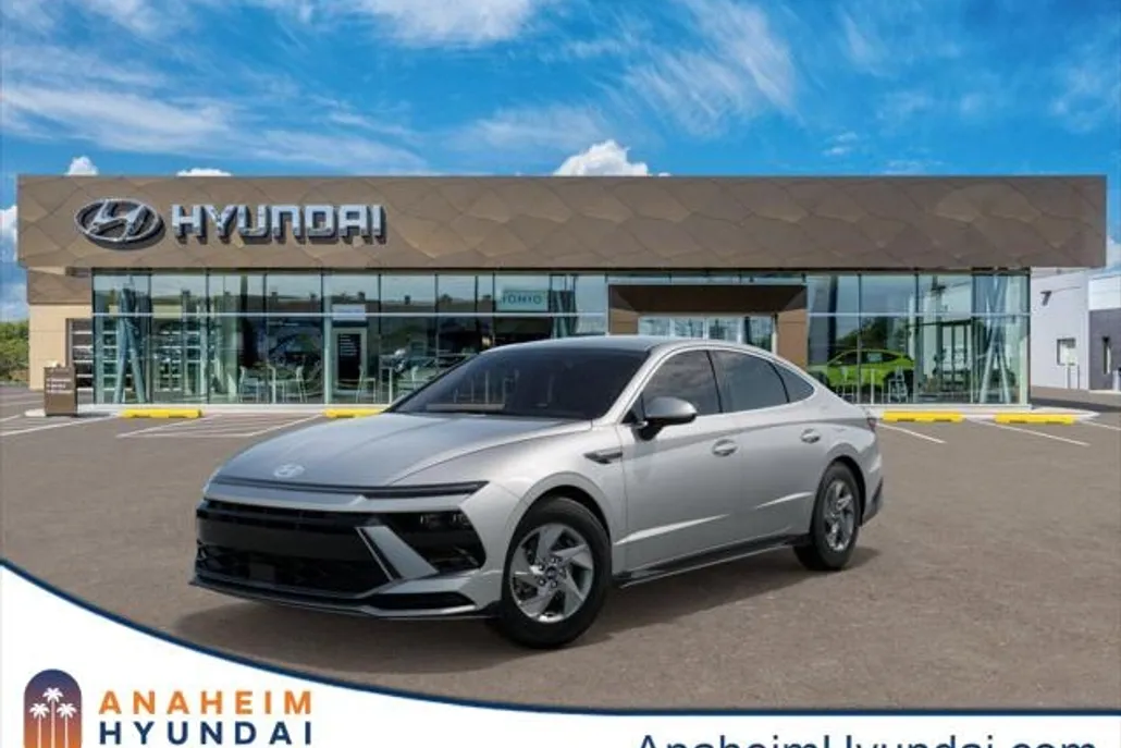 2025 Hyundai Sonata SE photo 1