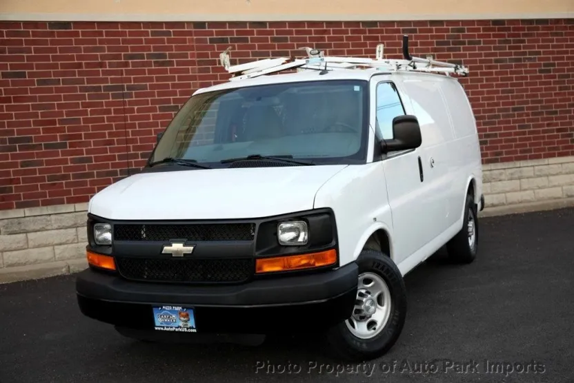 2015 Chevrolet Express Cargo Van 2500 photo 1