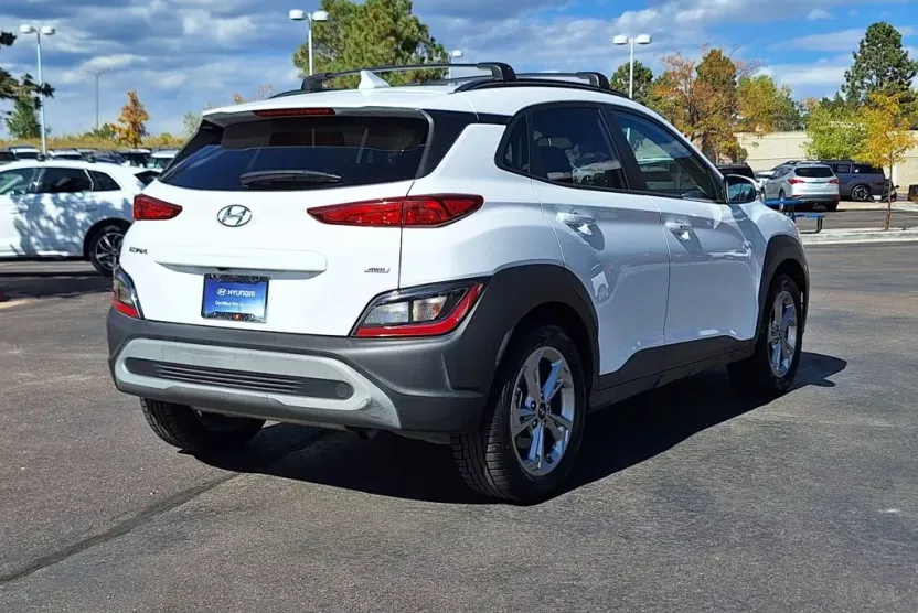 2023 Hyundai Kona SEL photo 1