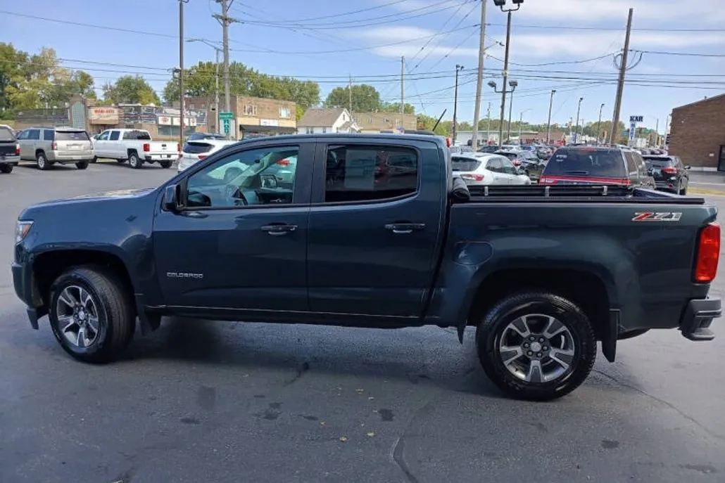 2017 Chevrolet Colorado Z71 photo 1