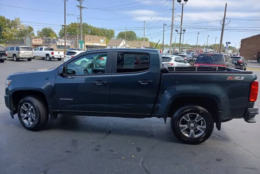 2017 Chevrolet Colorado Z71 photo 1