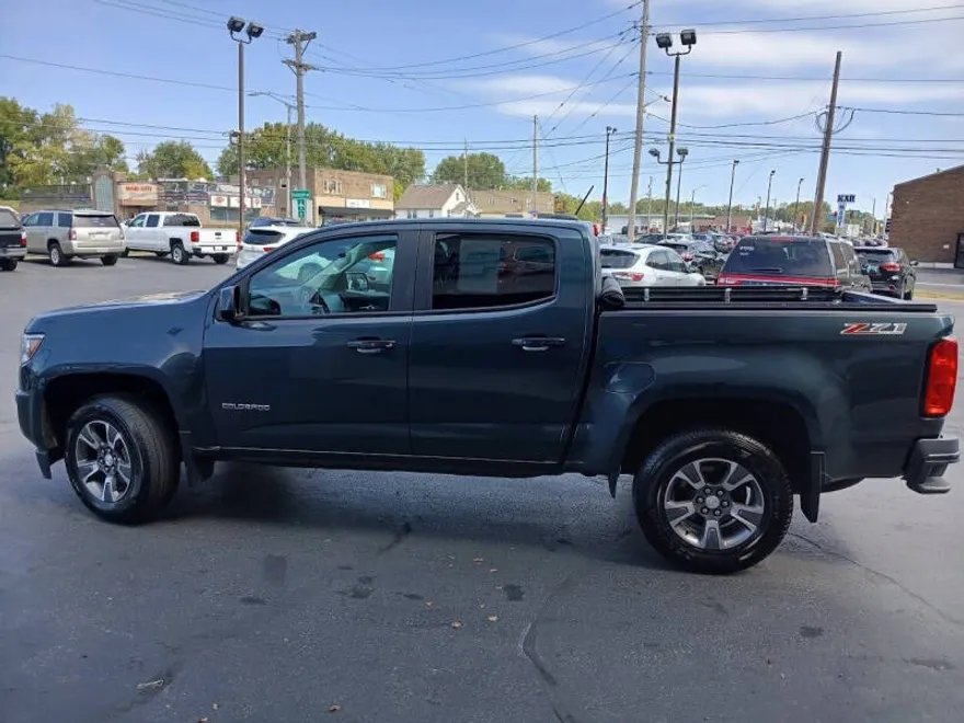 2017 Chevrolet Colorado Z71 photo 1