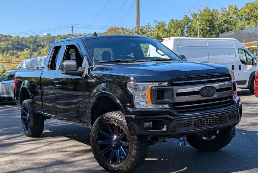 2018 Ford F-150 XLT photo 1