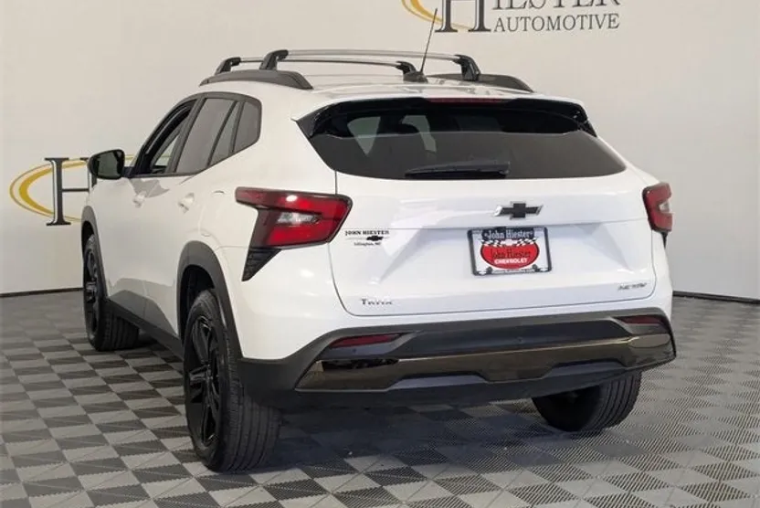 2024 Chevrolet Trax ACTIV photo 1