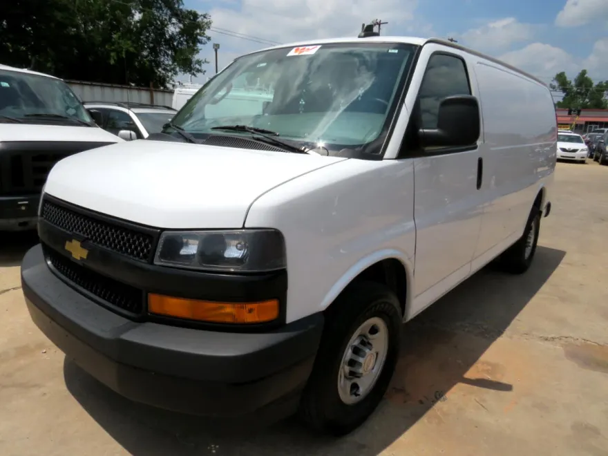 2019 Chevrolet Express 2500 Cargo photo 1