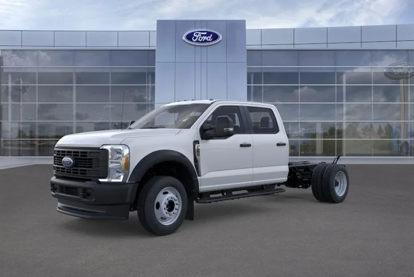 2026 Ford F-550 photo 1