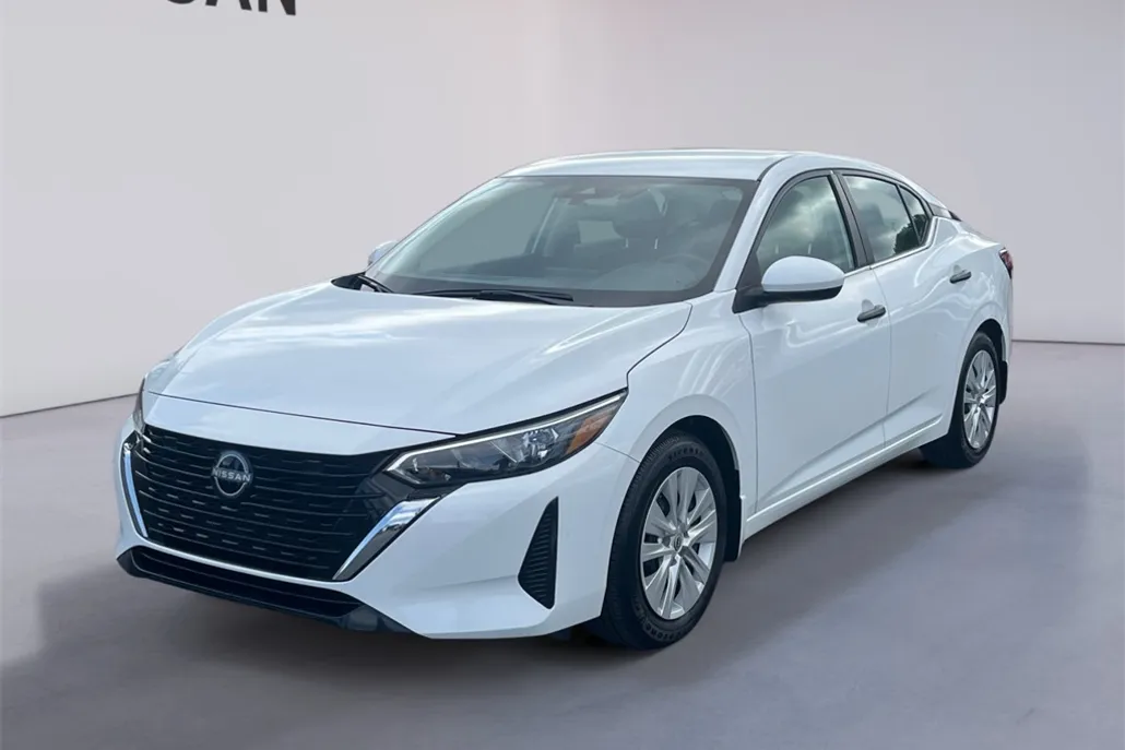 2024 Nissan Sentra S photo 1