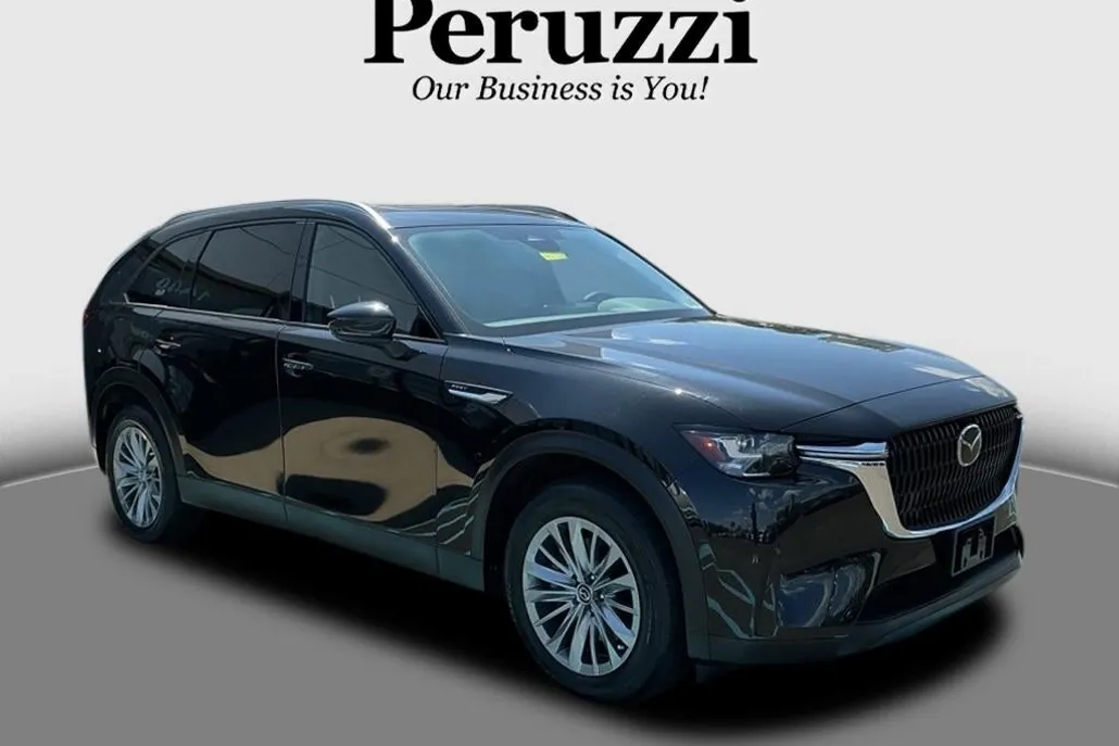2024 Mazda CX-90 Preferred photo 1
