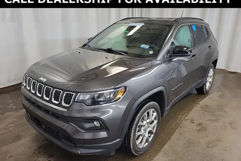 2023 Jeep Compass Latitude Lux photo 1