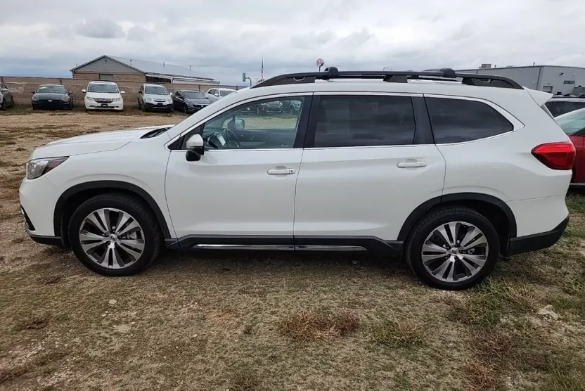 2021 Subaru Ascent Limited photo 1