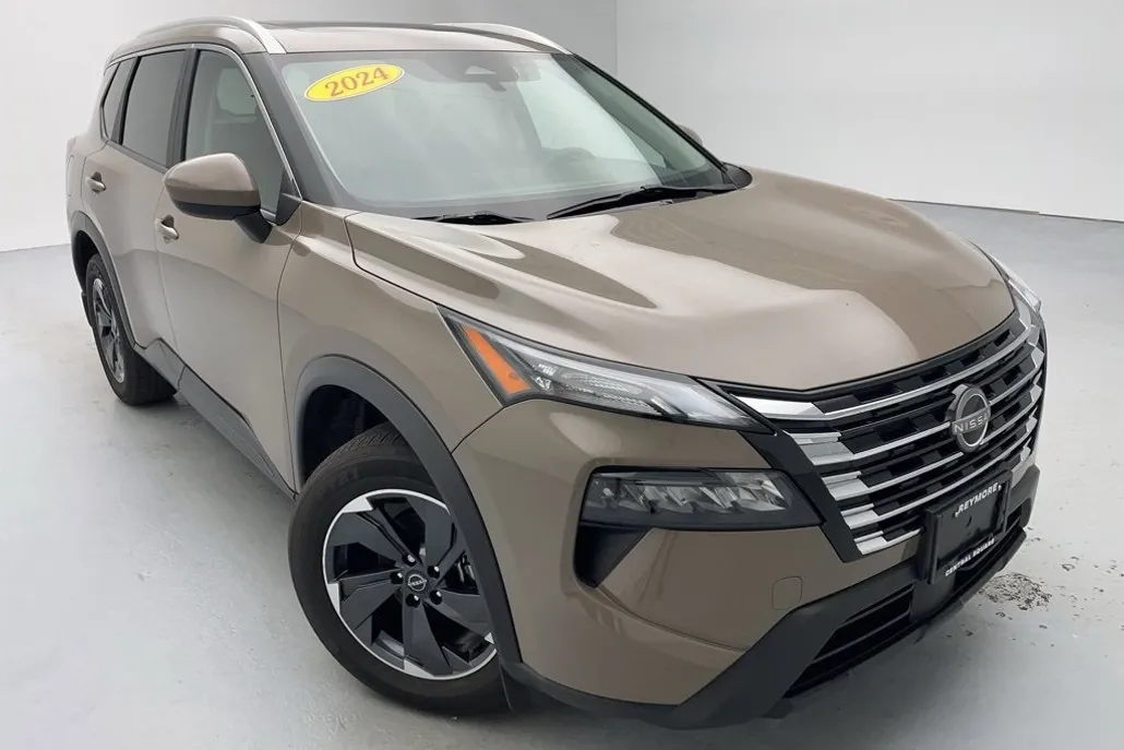 2024 Nissan Rogue photo 1