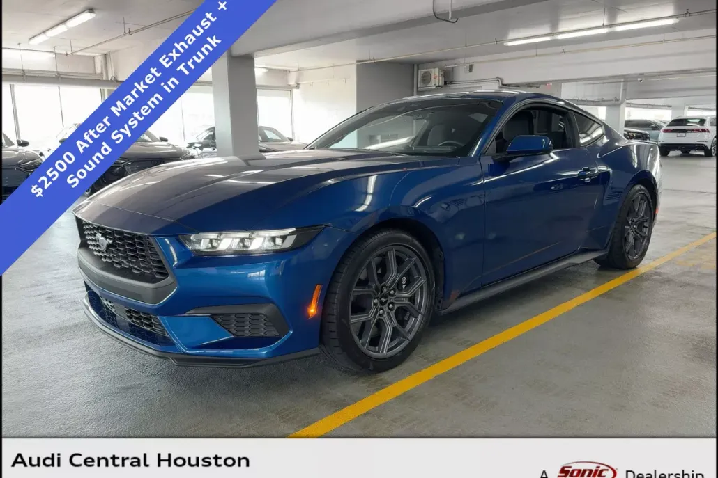 2024 Ford Mustang EcoBoost photo 1