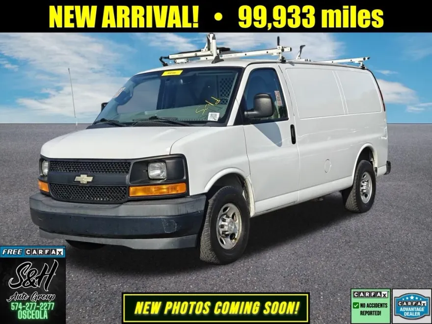 2017 Chevrolet Express 2500 Work Van photo 1