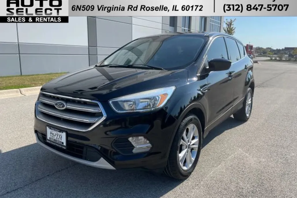 2017 Ford Escape SE Sport photo 1