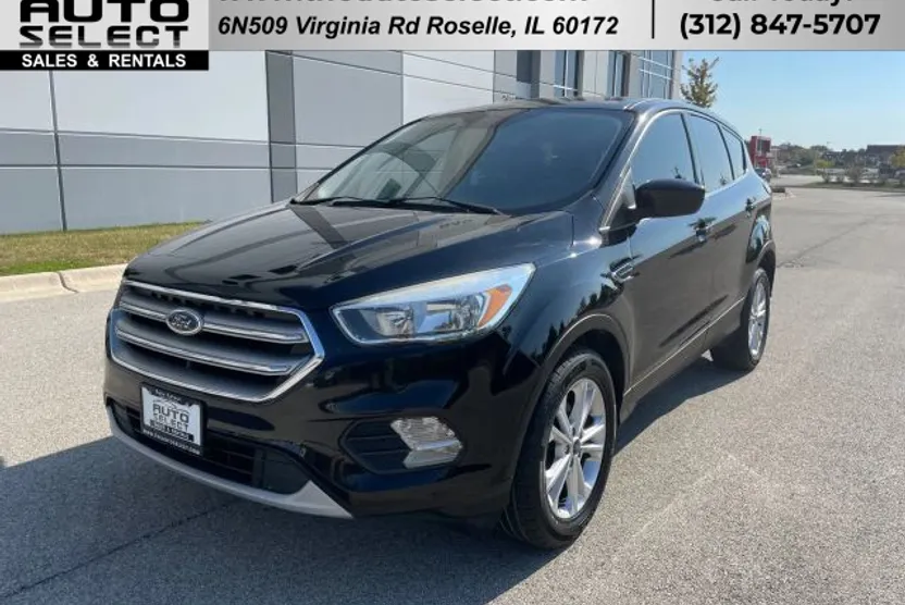 2017 Ford Escape SE Sport photo 1