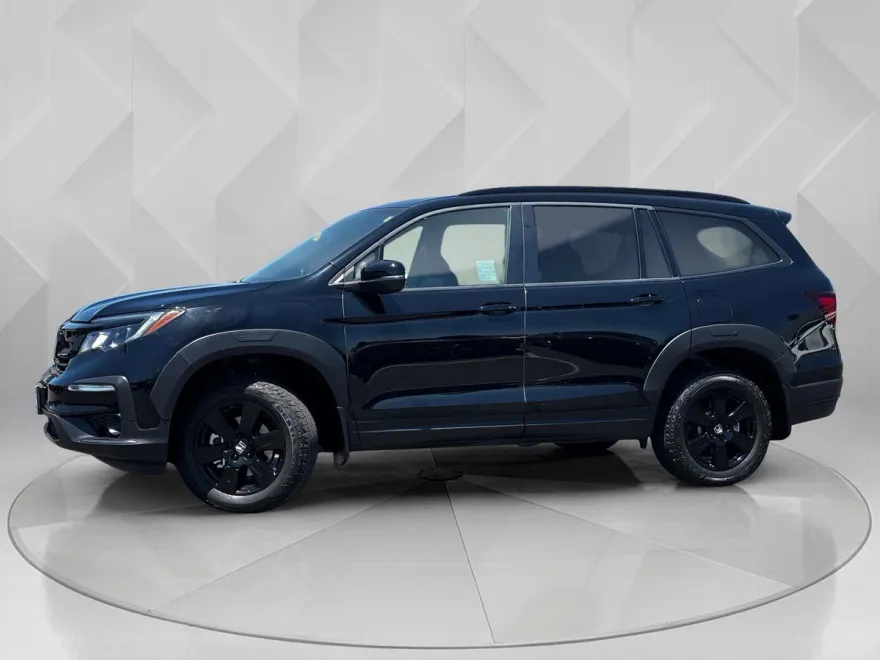 2022 Honda Pilot TrailSport photo 1