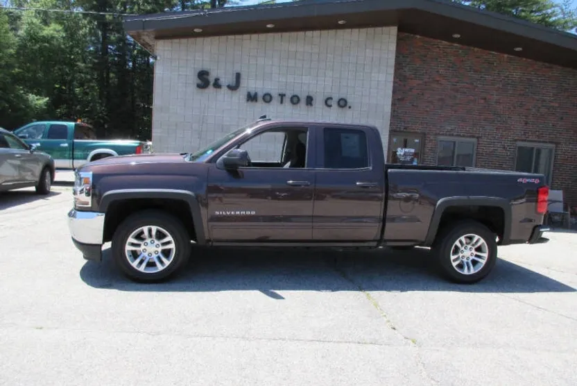 2016 Chevrolet Silverado 1500 LT photo 1