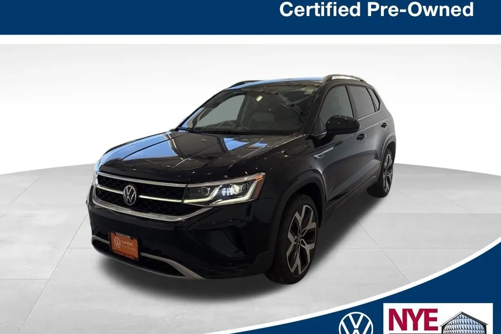 2022 Volkswagen Taos SEL photo 1
