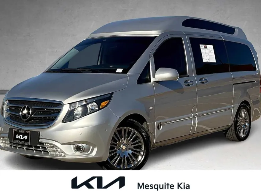 2018 Mercedes Benz Metris photo 1