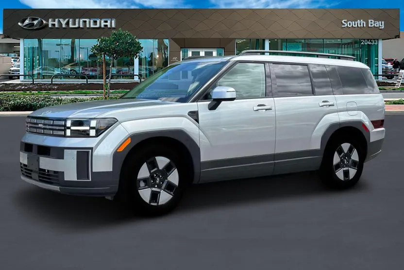 2025 Hyundai Santa Fe SEL photo 1