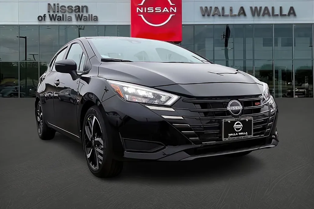 2025 Nissan Versa SR photo 1