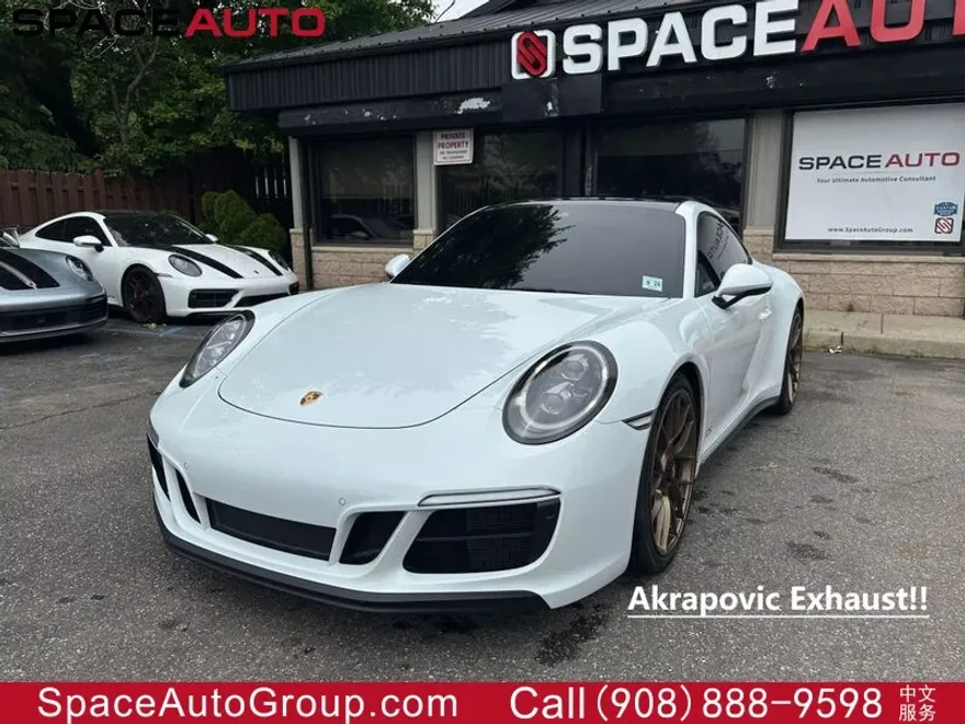2019 Porsche 911 GTS photo 1