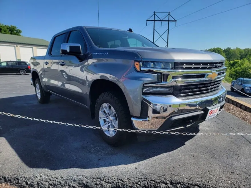 2019 Chevrolet Silverado 1500 LT photo 1