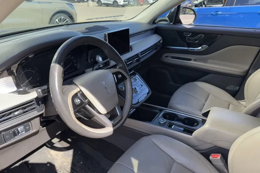 2020 Lincoln Corsair Standard photo 1