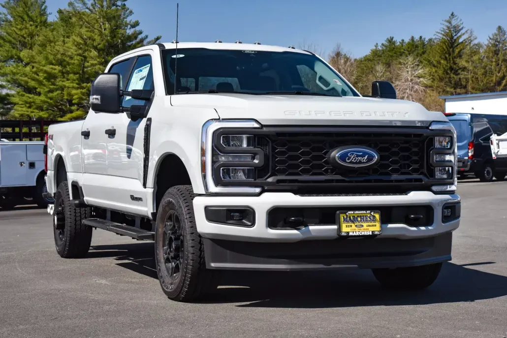 2025 Ford F-350 photo 1