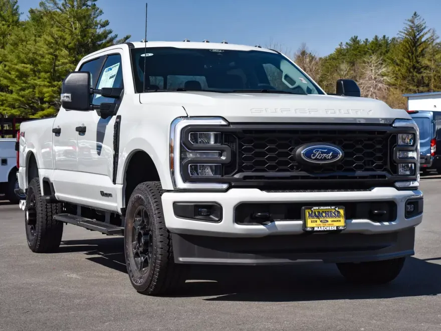 2025 Ford F-350 photo 1