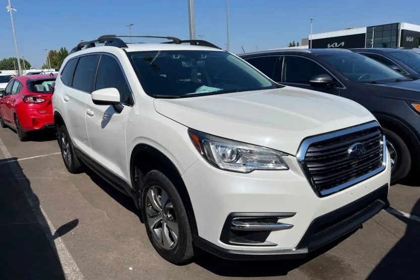 2021 Subaru Ascent Premium photo 1