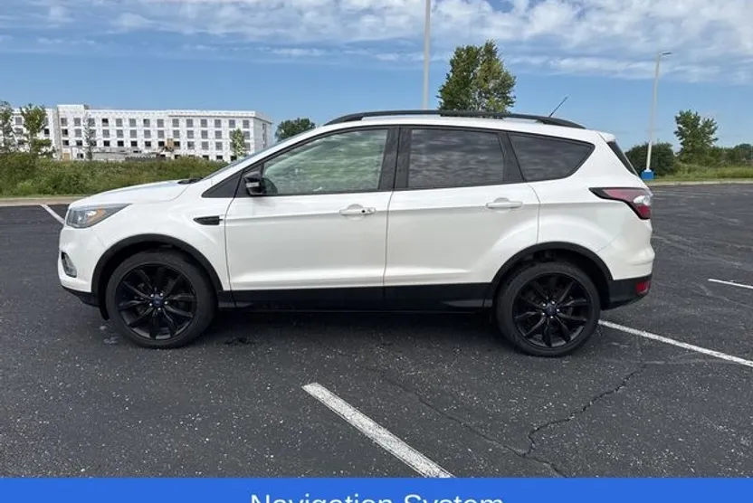 2018 Ford Escape Titanium photo 1