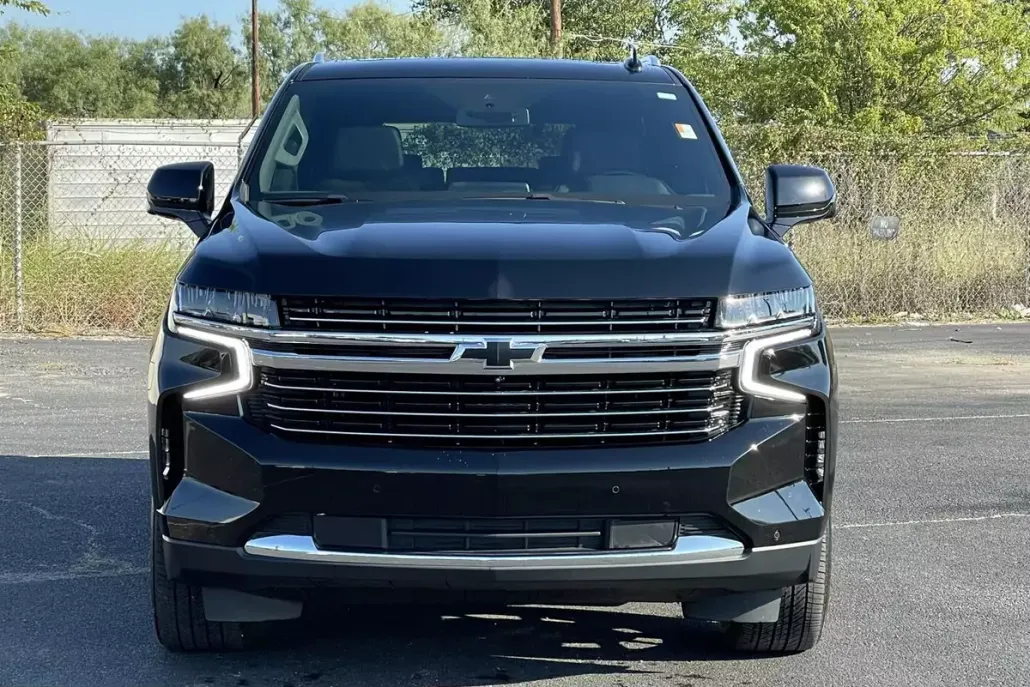 2023 Chevrolet Tahoe LT photo 1