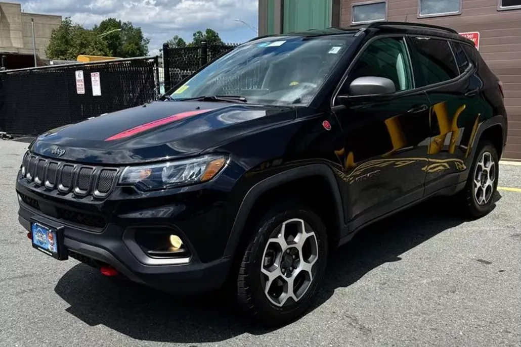 2022 Jeep Compass Trailhawk photo 1