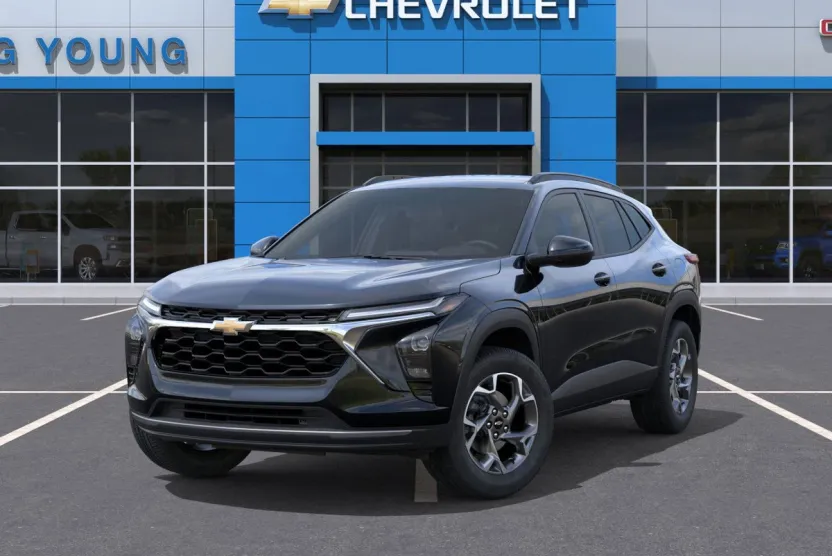 2025 Chevrolet Trax LT photo 1