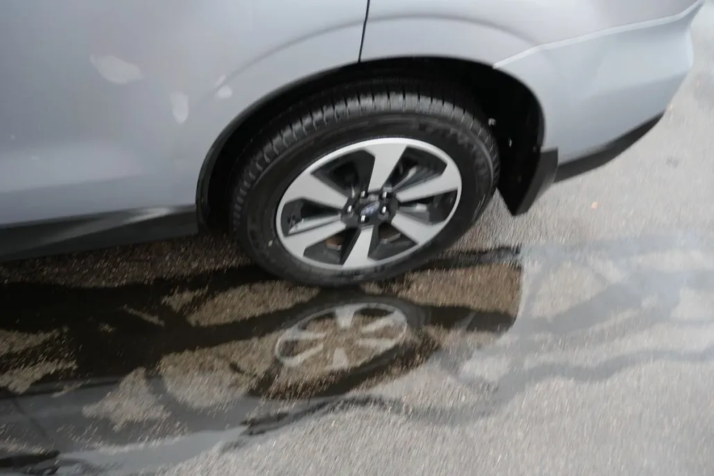 2017 Subaru Forester Premium photo 1