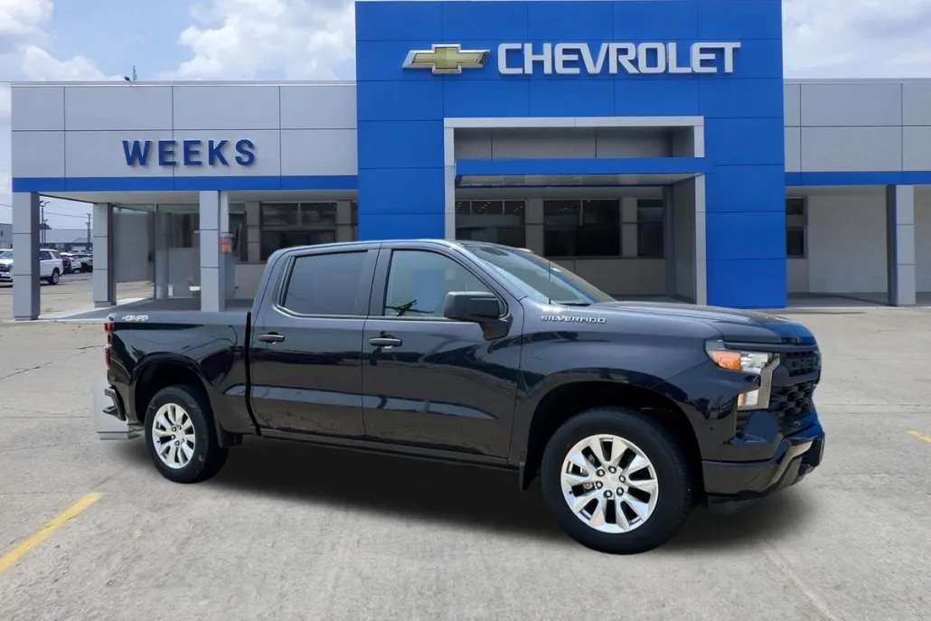 2023 Chevrolet Silverado 1500 Custom photo 1