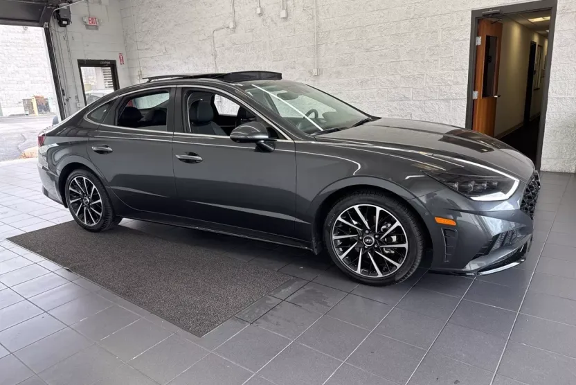2021 Hyundai Sonata Limited photo 1
