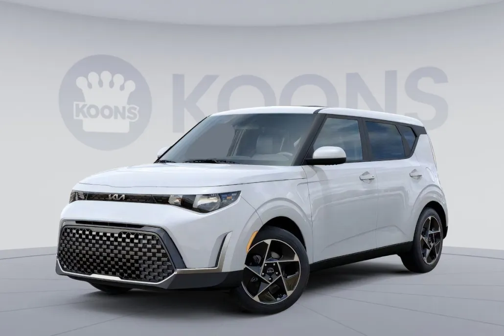 2025 Kia Soul EX photo 1